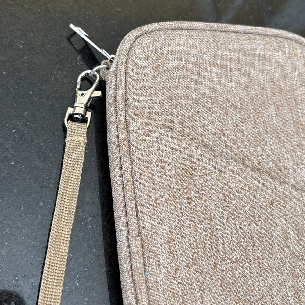 Heathered Tan Coated Wristlet Pouch for Travel Storage Organization RFID - Picture 3 of 8